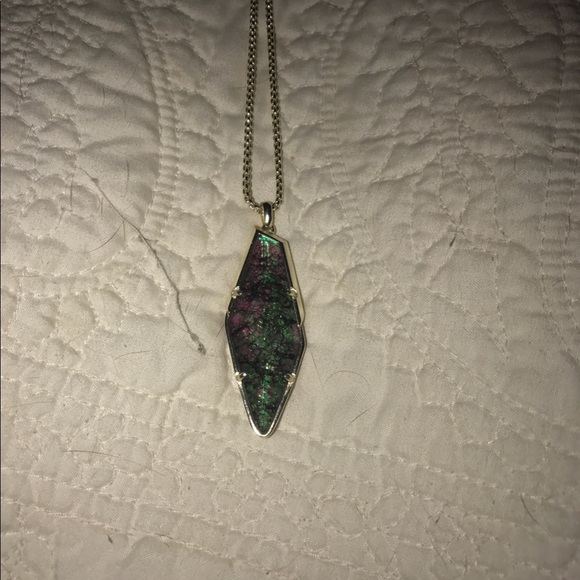 Kendra Scott necklace - Picture 2 of 2